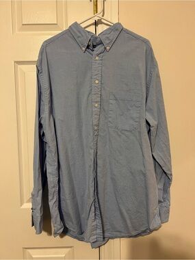 Roundtree & Yorke Light Blue Button-Down Shirt